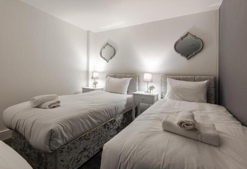 Rst Cumberland Street