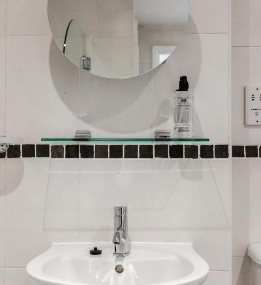 Rst Cumberland Street