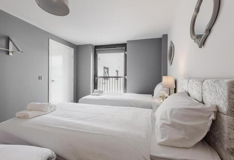 Rst Cumberland Street