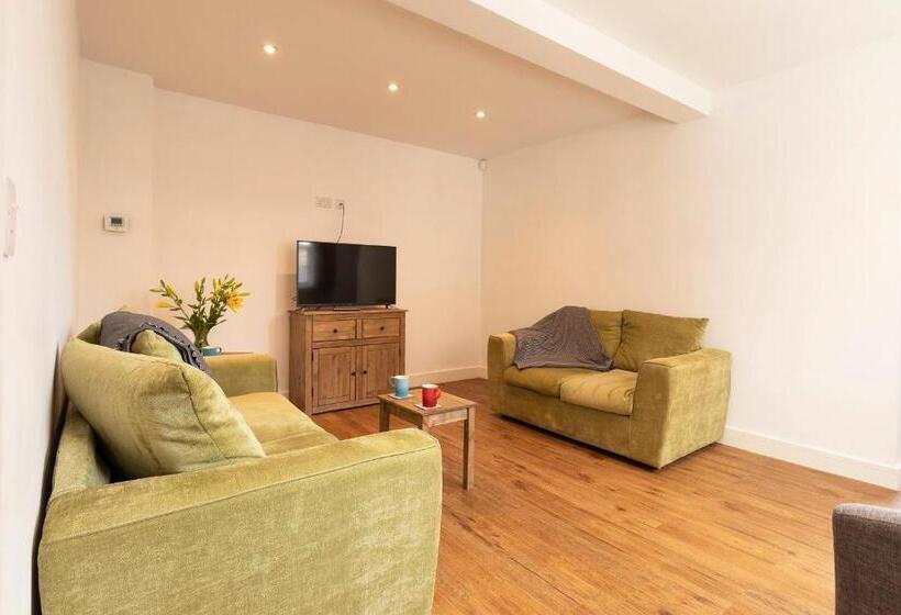 The Olde Coach House