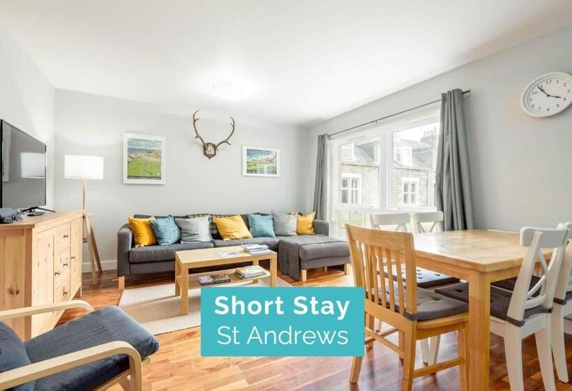 14 Southfield   3 Bed/2 Bath   Parking