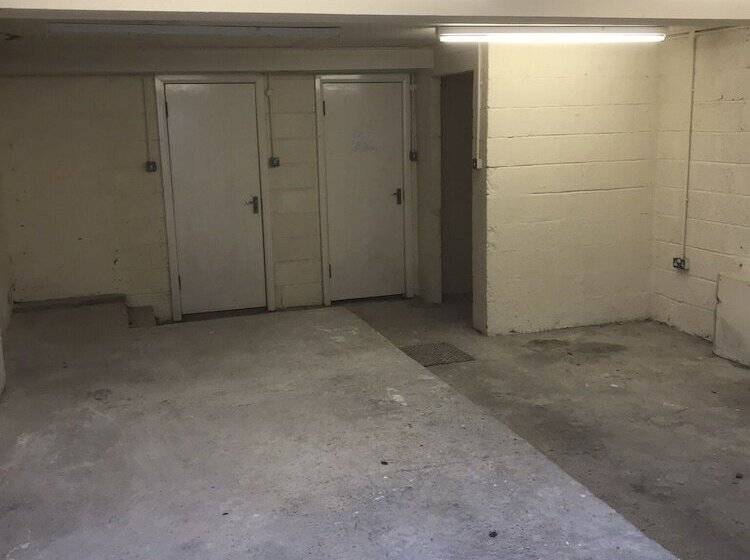 Beautiful 3 Bed Apartment In Gourock