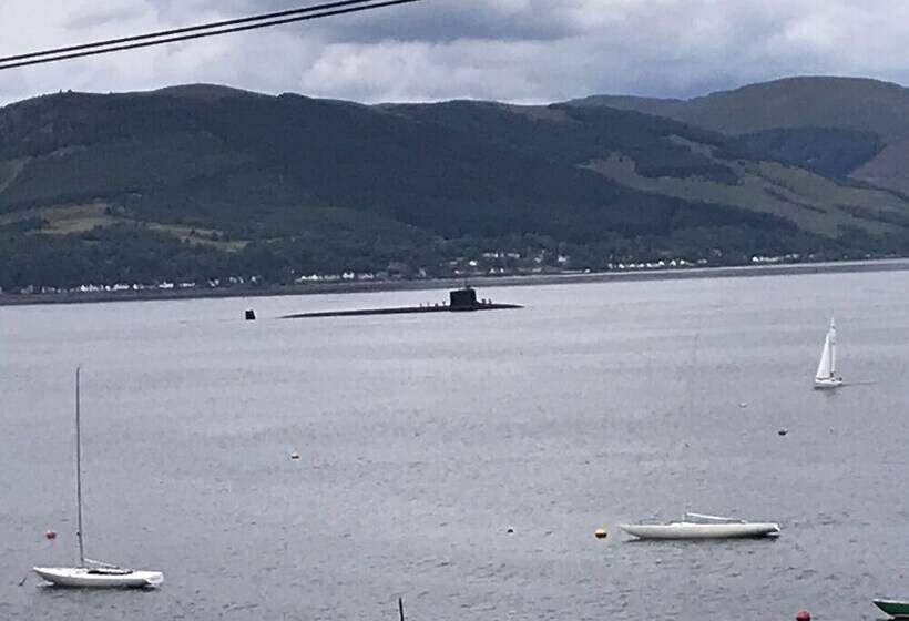 Beautiful 3 Bed Apartment In Gourock