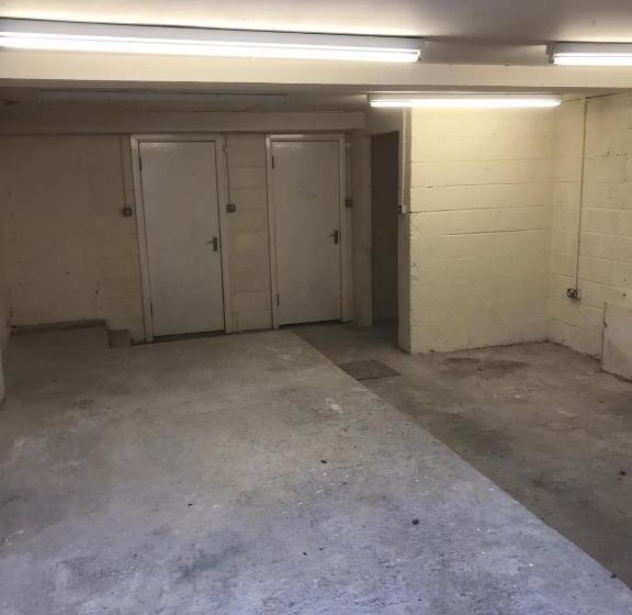 Beautiful 3 Bed Apartment In Gourock