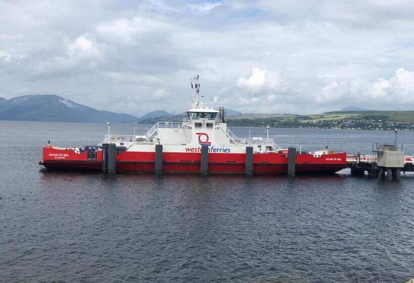 Beautiful 3 Bed Apartment In Gourock