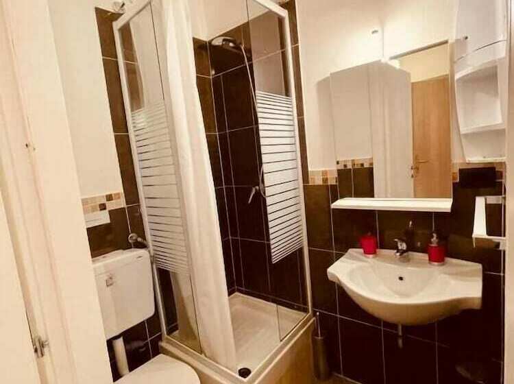 تختخواب و صبحانه Homelink Firenze  The Key