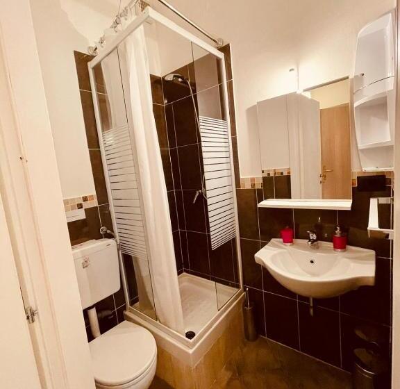 تختخواب و صبحانه Homelink Firenze  The Key