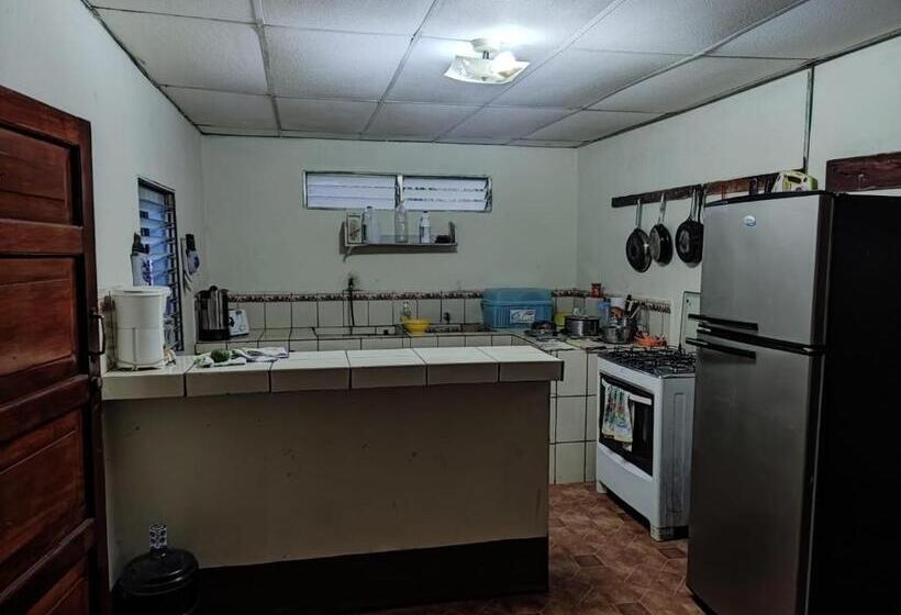 ベッドアンドブレックファースト Ometepe House