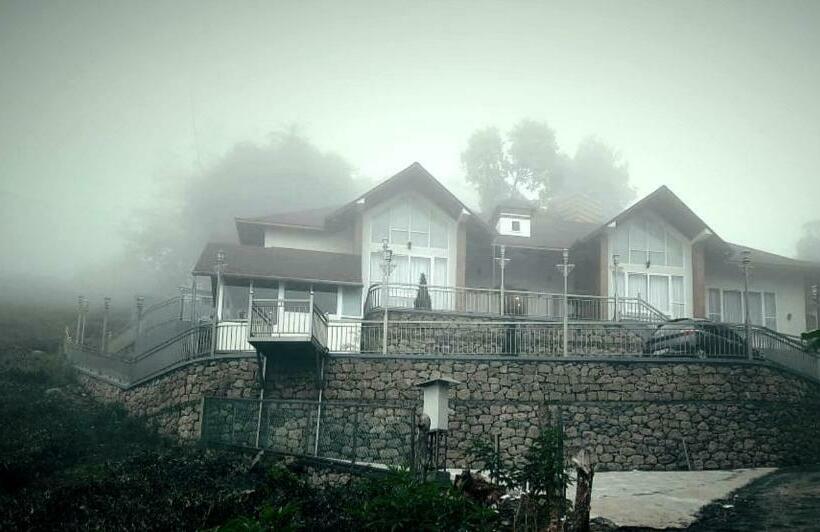 ベッドアンドブレックファースト Thrill Holidays Munnar