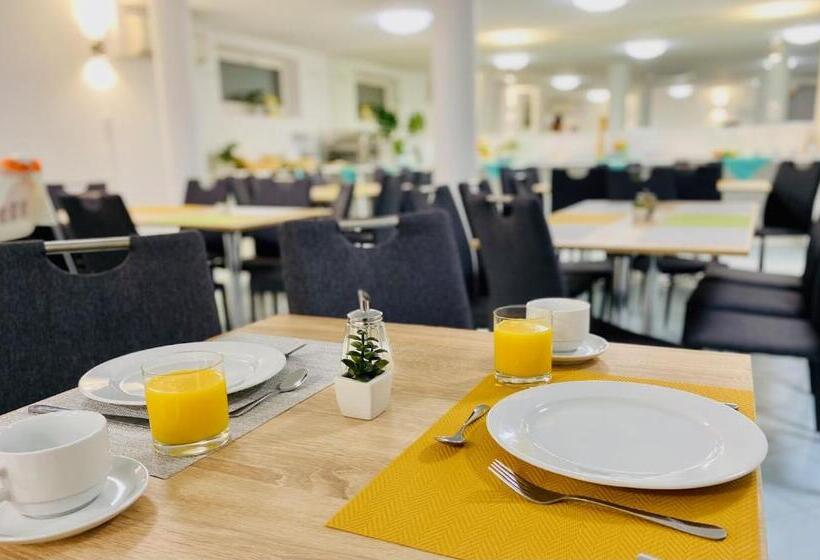 مبيت وإفطار Villa My Lake