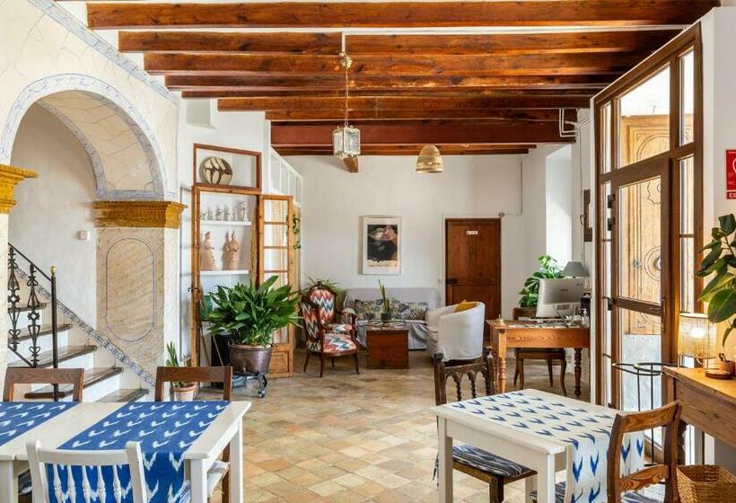 Can Busquets Apartahotel 1