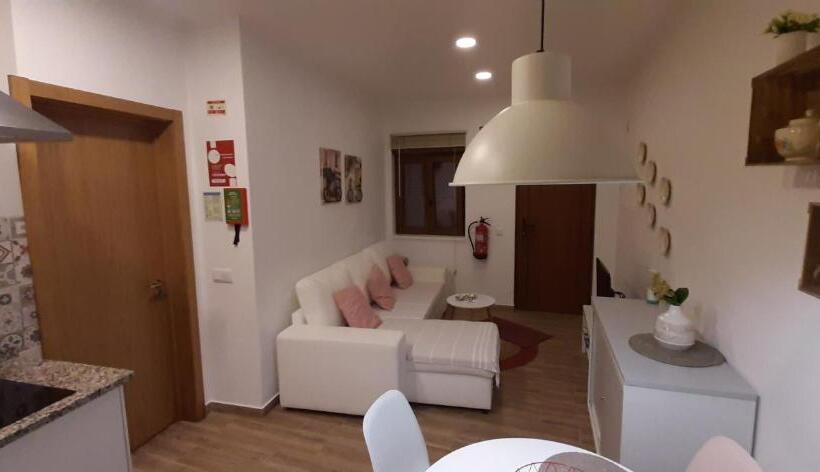 Casa Bárbara No Centro Histórico De Aljezur