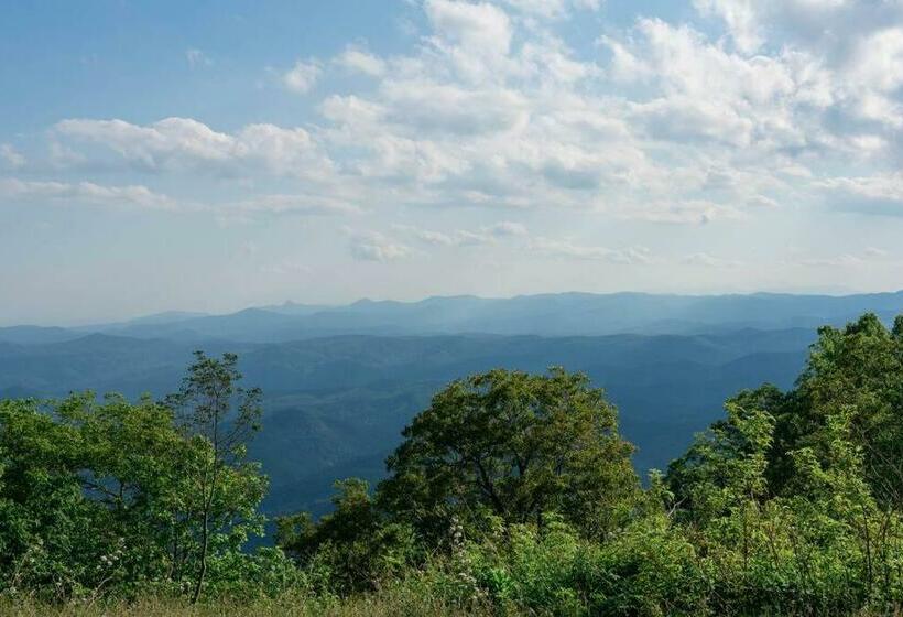 Franklin At M&p View Of Main Street