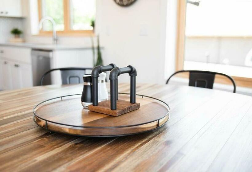 Franklin At M&p View Of Main Street