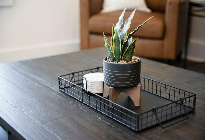 Franklin At M&p View Of Main Street