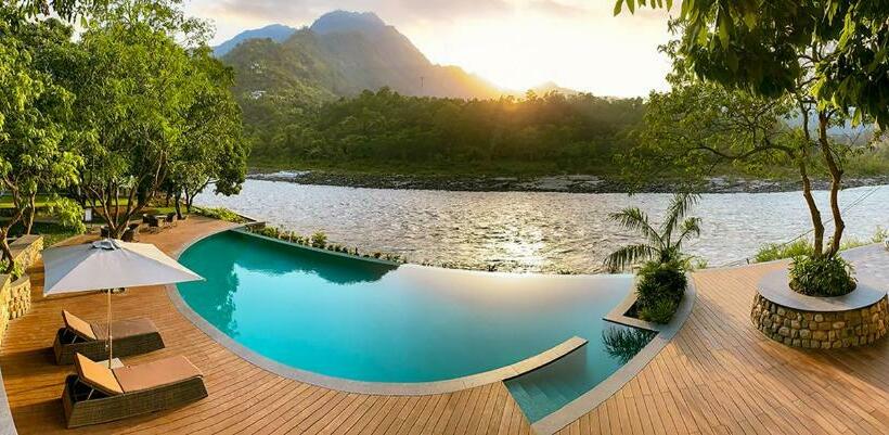 ホテル Anand Kashi By The Ganges Rishikesh   Ihcl Seleqtions