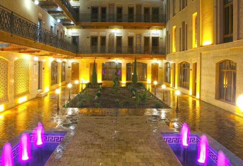 هتل Golden Minaret With Restaurant