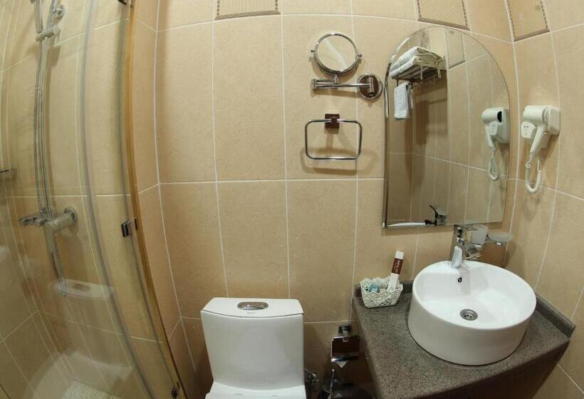 هتل Golden Minaret With Restaurant