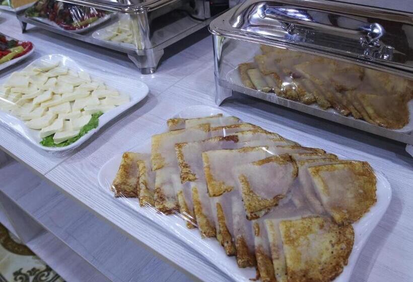 هتل Golden Minaret With Restaurant