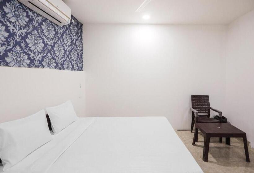 ホテル Oyo 87017  The Mars