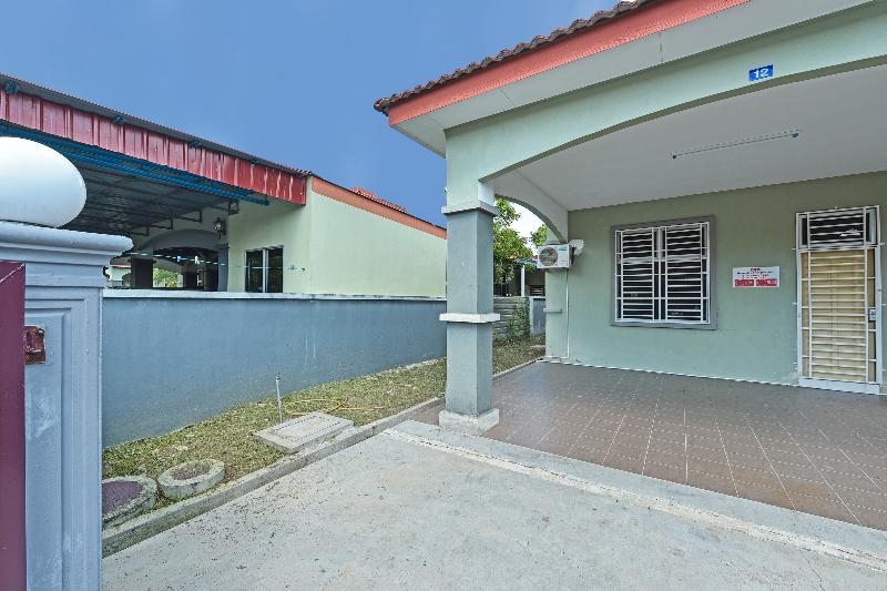 فندق Oyo Home 90469 Homestay Changlun Star