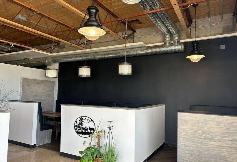 فندق Parkside Inn