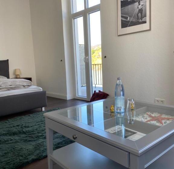 ホテル Pension Zur Fähre