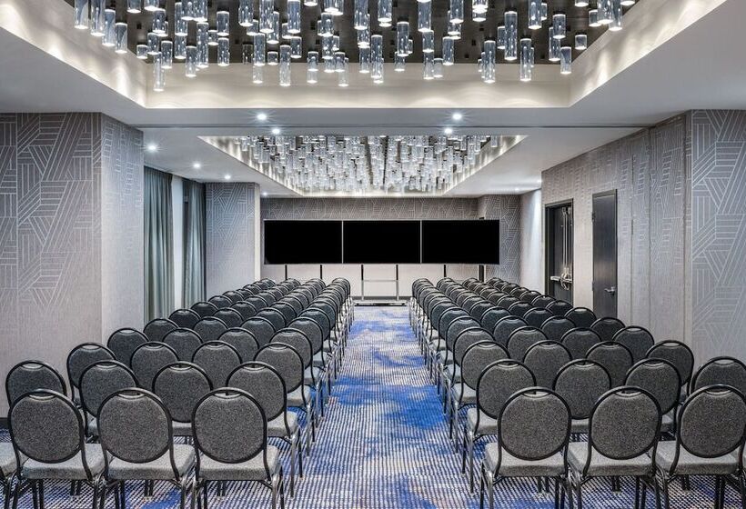 בית מלון כפרי Renaissance Oklahoma City Downtown Bricktown