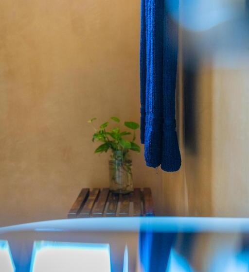 Отель The Atrium Hiriketiya