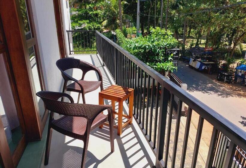 Отель The Atrium Hiriketiya