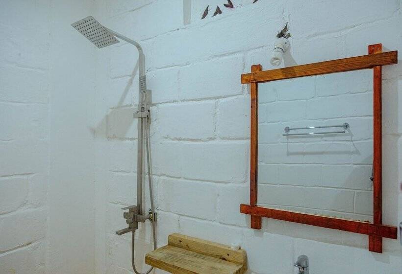 בית מלון כפרי Tropicana Garden