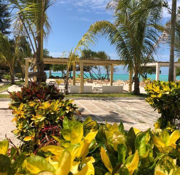 Jambo Beach Hotel Paje