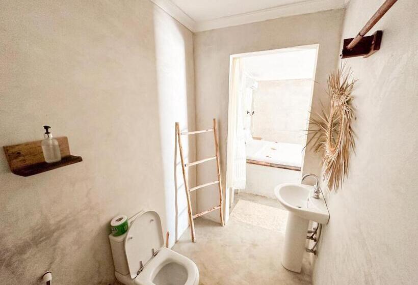 Jambo Beach Hotel Paje