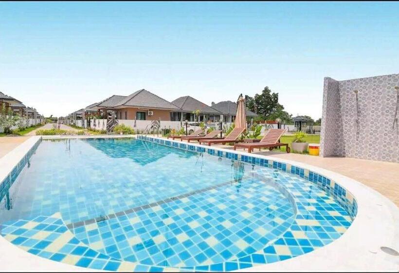 Modern Villa Club House Hua Hin 静家私家泳池独栋别墅