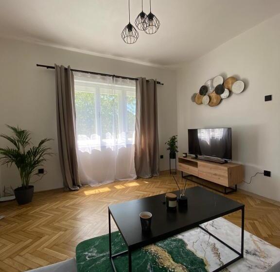 Panda Apartmán Frýdštejn