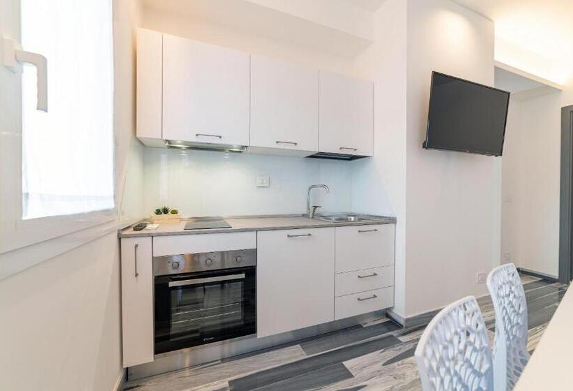 膳宿费 Fronte Etna