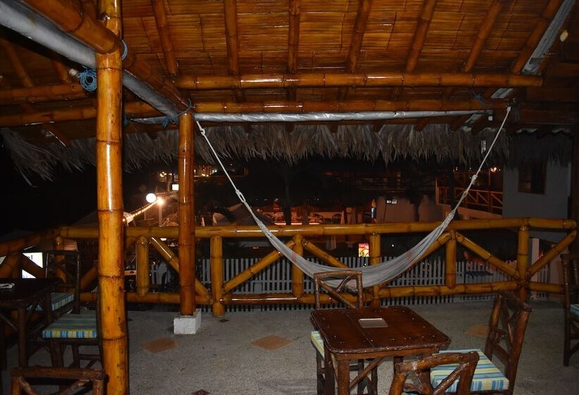 پانسیون Hostal Solemare