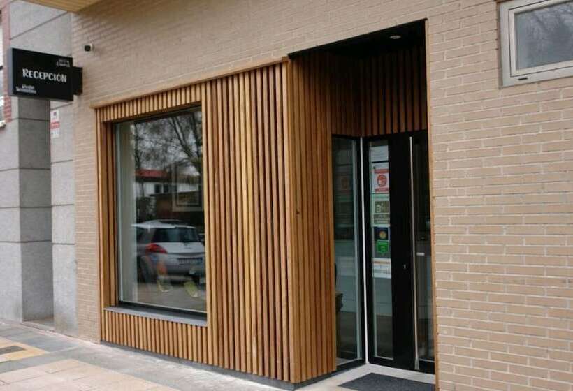 پانسیون Hostel Trovadores