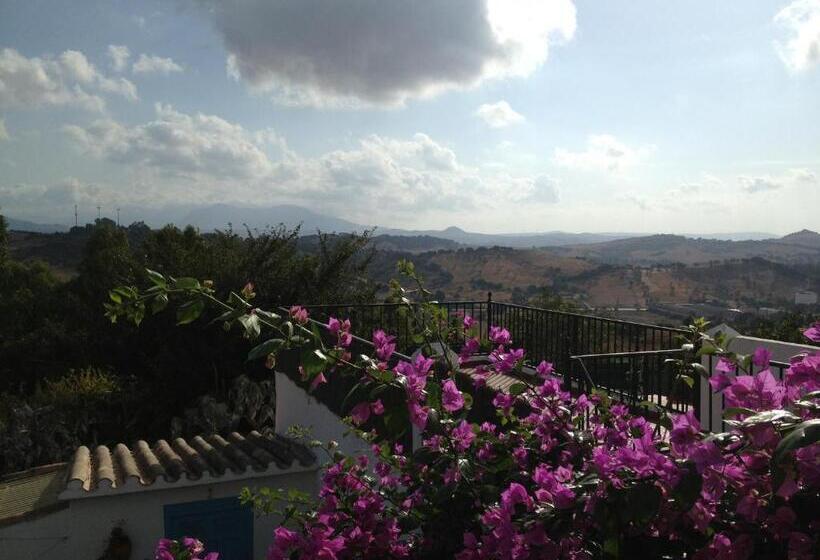Preciosa Casa De Pueblo Con Vistas Y Patio