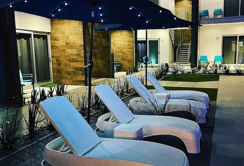 The Cove Boutique Hotel Adults Only