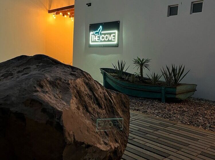 The Cove Boutique Hotel Adults Only