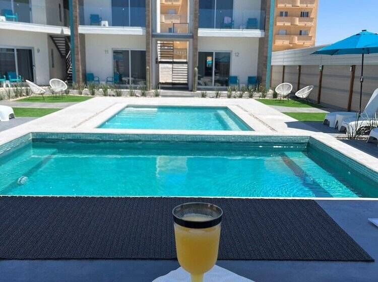 The Cove Boutique Hotel Adults Only