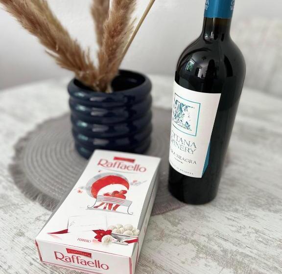 Apartament In Regim Hotelier Queen Medias