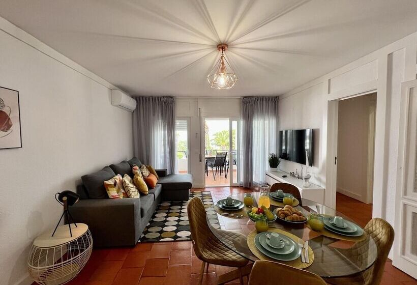 Armação De Pêra Brightness 2 With Pool By Homing