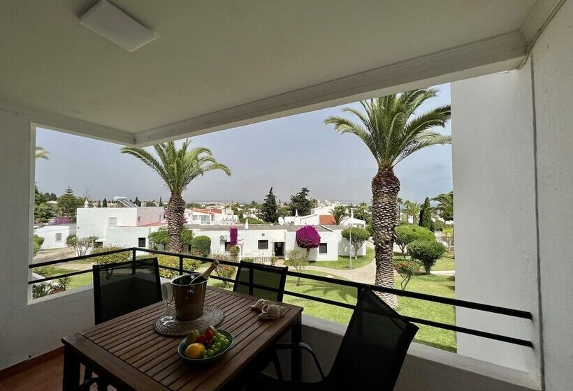 Armação De Pêra Brightness 2 With Pool By Homing