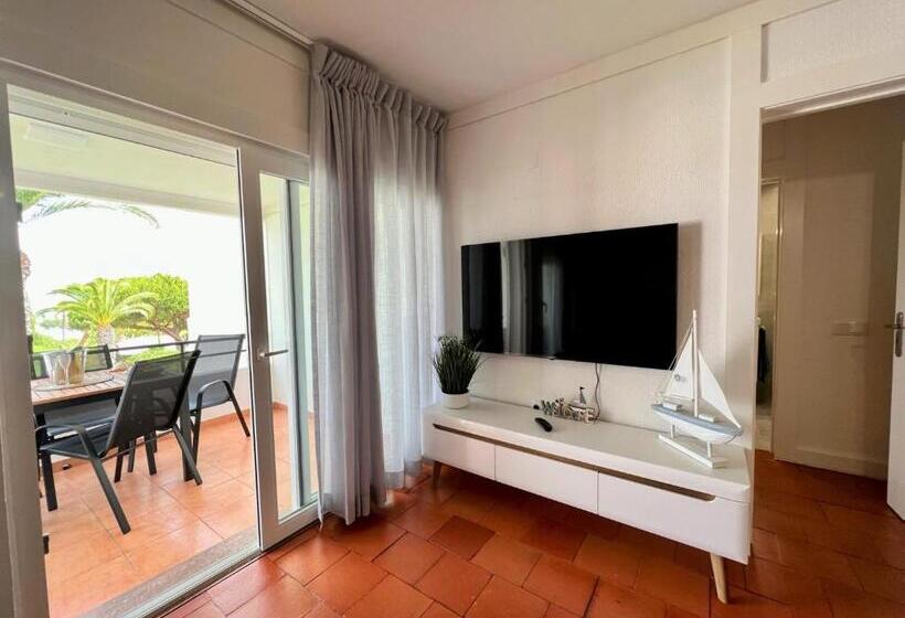 Armação De Pêra Brightness 2 With Pool By Homing