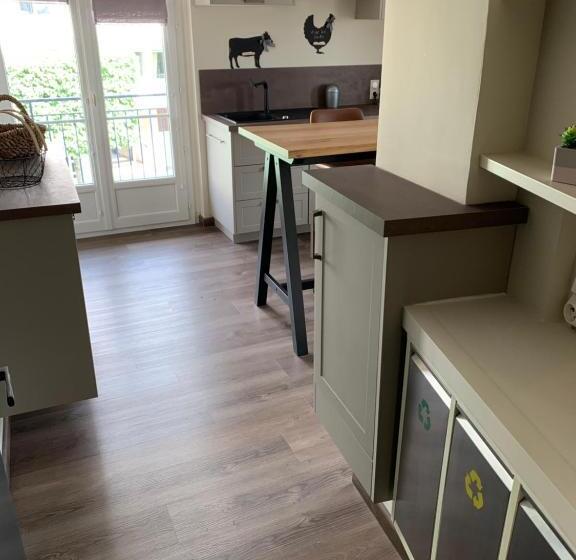 Au Cœur De Lisieux 83 M2 Et Vue Sur La Basilique