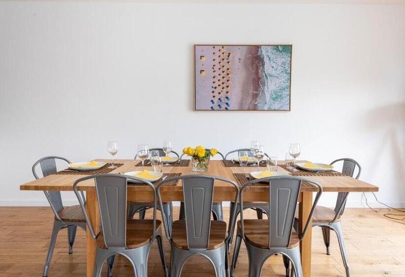 Belle Maison Familiale Contemporaine Avec Piscine