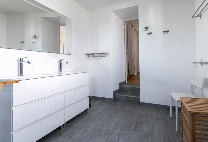 Belle Maison Familiale Contemporaine Avec Piscine