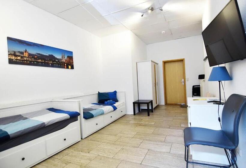 Boardinghouse In Cologne Free Wifi